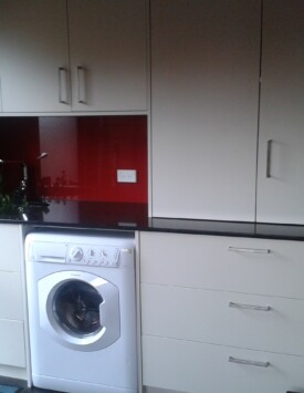 Jan’s kitchen with laundry